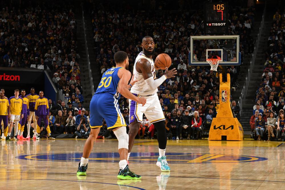 勇士队仍有 勇士队仍有