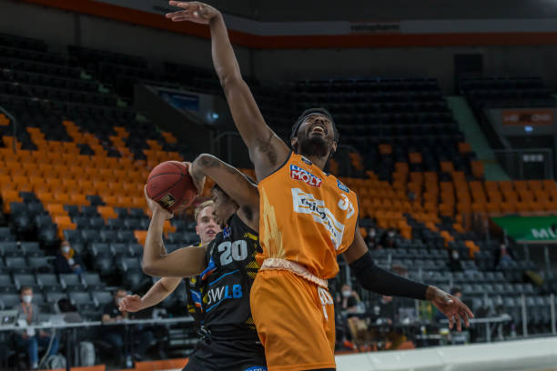 15万英镑 15万英镑