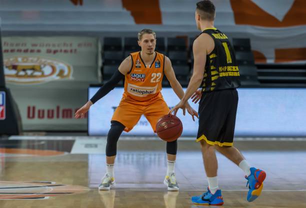 对于两位年 对于两位年