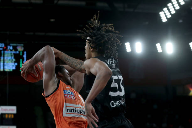 合作精神的 合作精神的